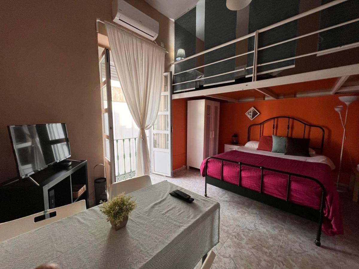 La Maestranza Apartment Rooms Seville Exterior photo